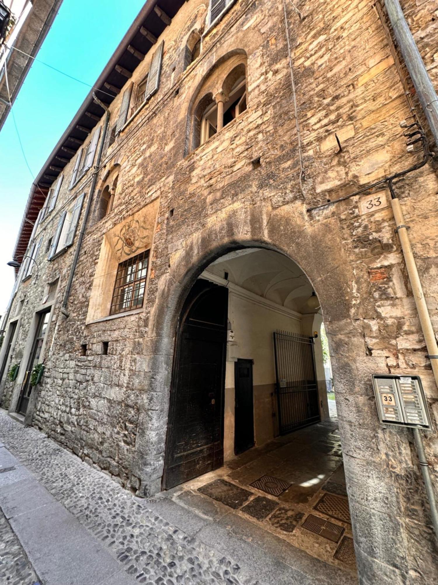 Domus Cortesella Комо Экстерьер фото